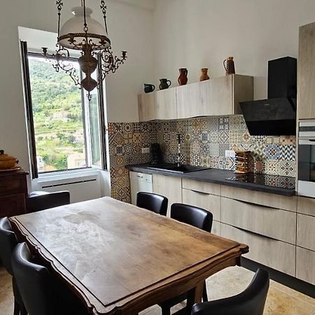 Bel & Ancien Appartement T3 Renove Dans Sartene Εξωτερικό φωτογραφία
