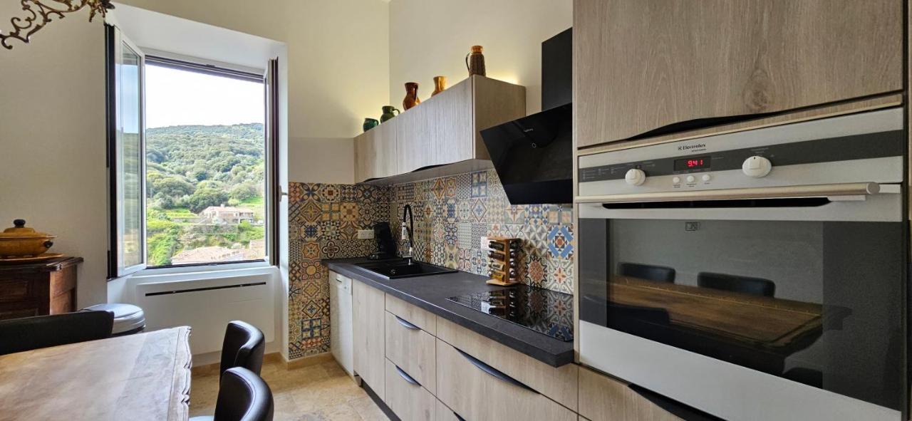 Bel & Ancien Appartement T3 Renove Dans Sartene Εξωτερικό φωτογραφία